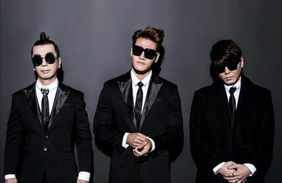 터보, 데뷔 20주년 콘서트 '어게인'…"90년대 감동 재현"