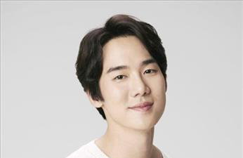 유연석도 '위키드' 출연…박보영·타이거JK와 호흡