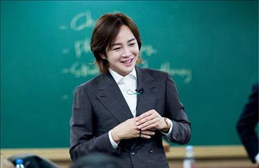 장근석, 가방 브랜드 리누이와 21일 자선 바자회 개최