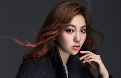 '황신혜 딸' 모델 이진이, YG케이플러스와 계약