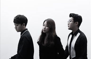 어반자카파, 메이크어스엔터와 전속계약