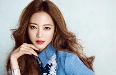 한예슬, '투명한 피부+유혹의 입술' 치명적 매력 발산