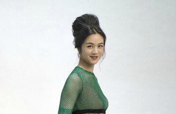 탕웨이, 살짝 나온 D라인…"곧 엄마 돼요"