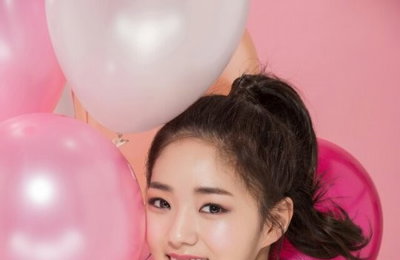 채수빈, 핑크 머금은 봄의 여신