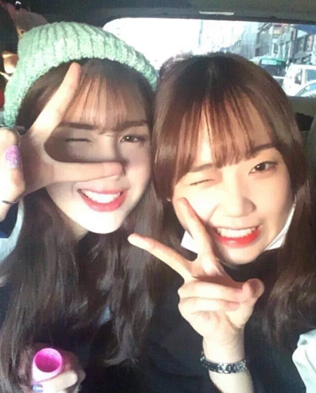 [사진]아이오아이 SNS
