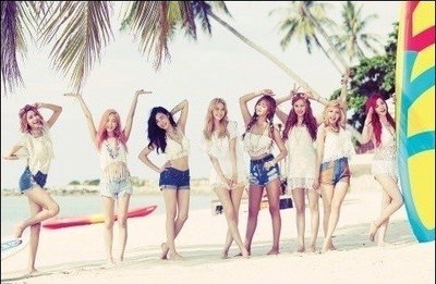 소녀시대, 8월5일 데뷔 9주년 기념 팬송 '그여름' 발표..수영 작사