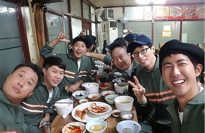 '무한도전', 깜짝 생일파티…"저녁, 명수가 쏜다"