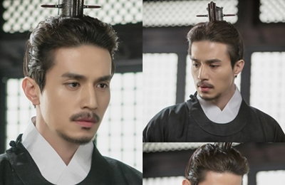 '도깨비' 이동욱, 고독한 왕 변신…우수한 눈빛 '눈길'