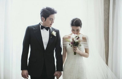 류수영♥박하선, 행복한 결혼식…"예쁘게 살게요"