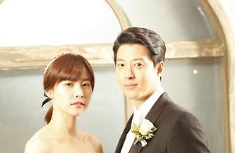 이동건-조윤희 결혼했다…"예식 준비 중 2세 소식도"