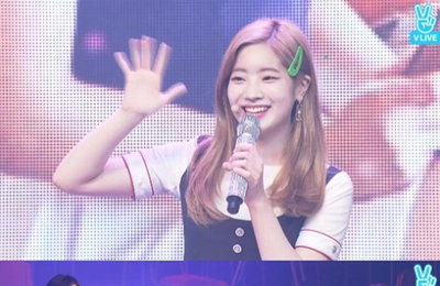 트와이스, 대박 '시그널'이 터졌다…"쇼케중 1위 올킬"