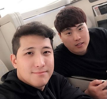 [사진]류현진 인스타그램 캡처, 황재균(왼쪽)과 류현진 