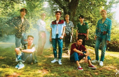 엑소 '더 워', 선주문량 80만장 돌파…앨범 사상 최다 수치