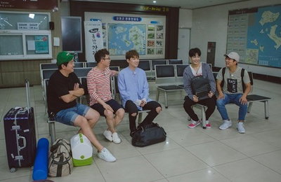 이홍기X김종현 합류 '밤도깨비', 완전체 출격 현장 포착