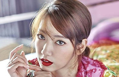 박신혜, 핑크빛 러블리…"매혹적인 청순미 뽐내"
