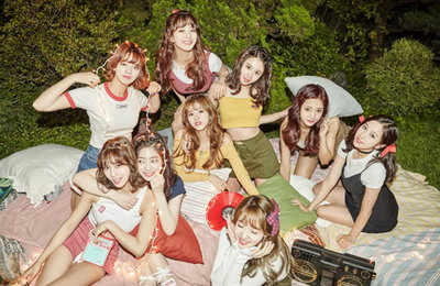 포브스 "트와이스, 주목할 K팝 걸그룹…미국서 관심 커져"