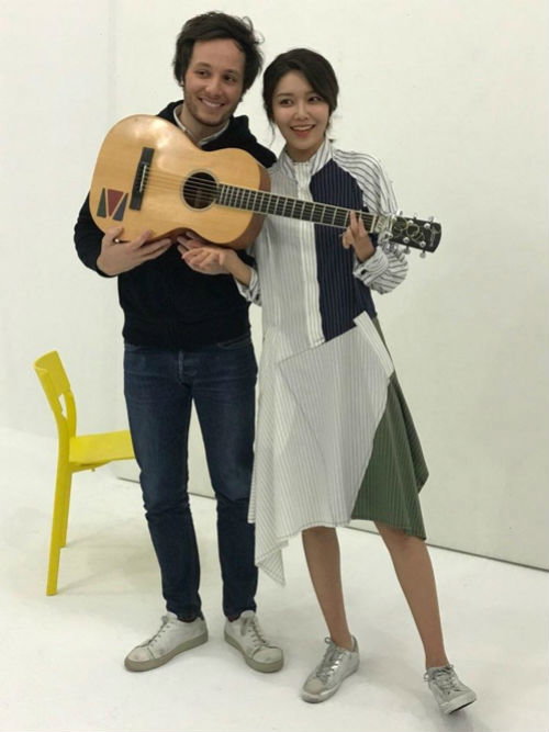 [사진]수영 인스타그램 제공, 프랑스 가수 비아네