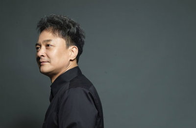 '성추문' 조민기 소속사 "조사 성실히 받겠다…불편 드려 사과"