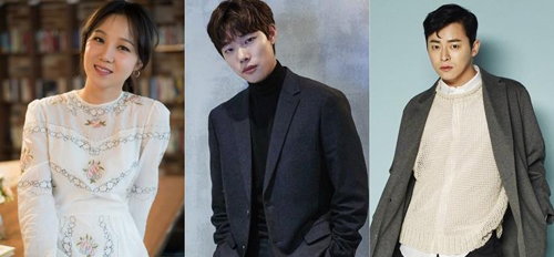 [사진]각 소속사 제공, 왼쪽부터 공효진&middot;류준열&middot;조정석
