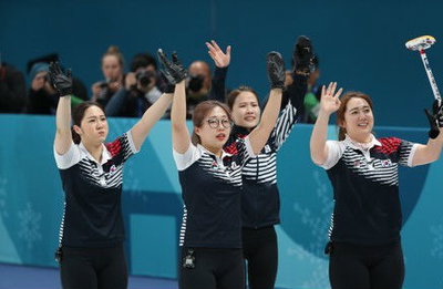 여자컬링, 이제 한 경기만 이기면 금메달이...