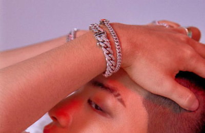 '입대 D-1' 태양, 강렬한 분위기 화보 공개…'눈길'