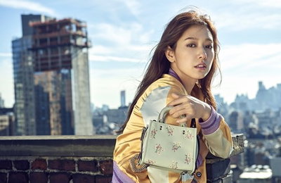 '한류스타' 박신혜의 뉴욕 화보 B컷 공개, B컷이 이 정도!