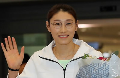 김연경 귀국…한국-태국 올스타전 치르며 행선지 고민