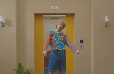 지코, 새 싱글 콘셉트 포토 공개…비비드한 색감 '눈길'
