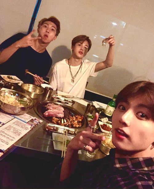 [사진]방탄소년단 트위터 캡처, RM&middot;지민&middot;정국(왼쪽부터)
