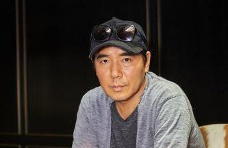 김지운 감독, 프랑스 문화예술 공로훈장 '오피시에' 받아