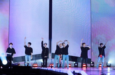 방탄소년단 日 도쿄돔 콘서트 성료…10만 관객 열광