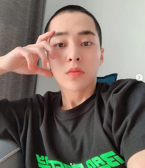 [사진]시우민 인스타그램 캡처