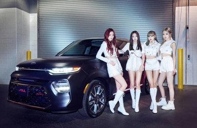 블랙핑크, 기아차 아이코닉 '쏘울'과 함께 북미 투어