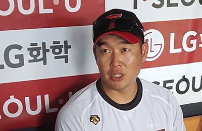LG 송은범, 이적 후 첫 경기서 타구 맞고 교체…왼발 타박상