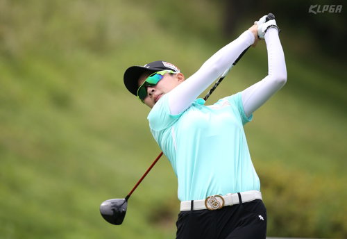 [사진]KLPGA 제공티샷하는 김효주