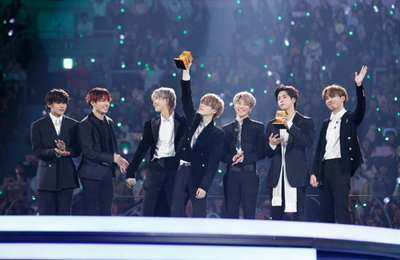 'MAMA'서도 대상 싹쓸이 방탄소년단 "정직한 음악하길"