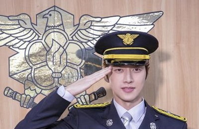 '명예소방관' 박해진, 소방위→소방경으로 1계급 특진