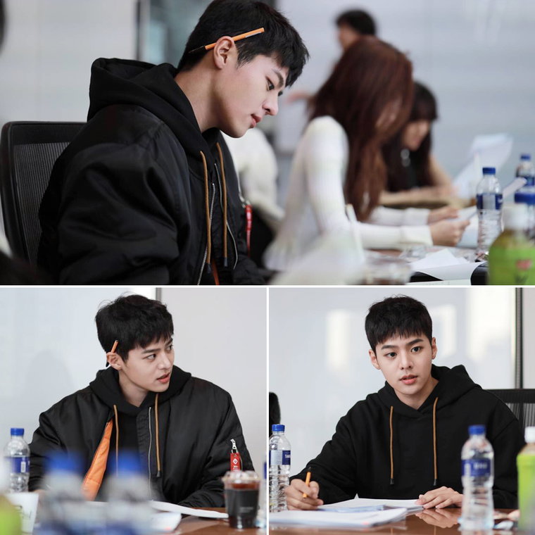 려운, 소녀의세계