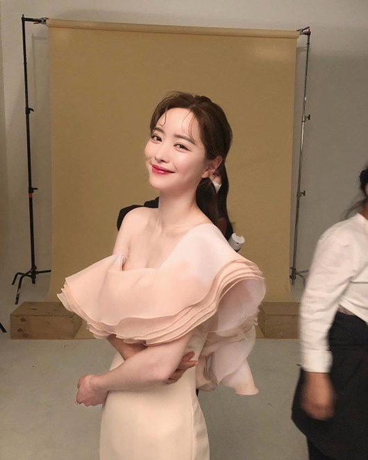 홍수아