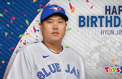 류현진, 33세 생일맞이…구단은 온라인 축하 메시지