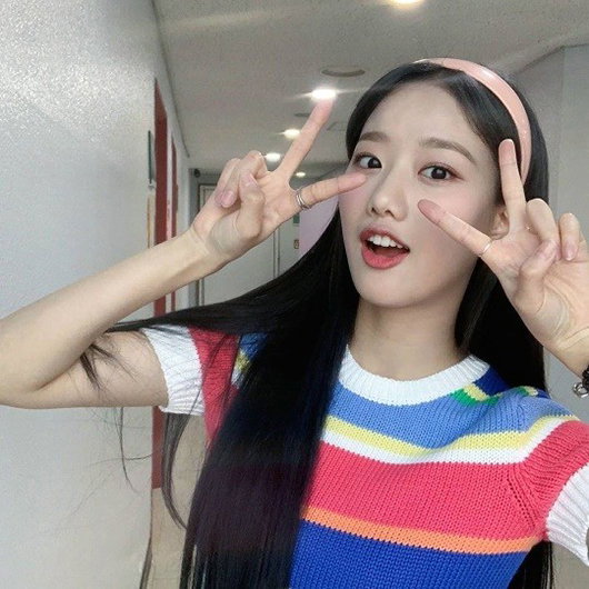 에이프릴 나은