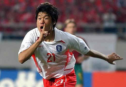 [사진]연합뉴스, 2002 한&middot;일 월드컵 포르투갈전에서 골 넣고 환호하는 박지성
