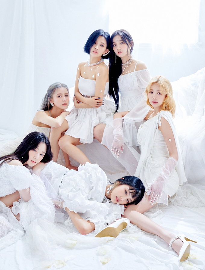 [사진]큐브엔터테인먼트 제공, 코로나19 방지를 위해 손 세정제 3만개를 기부한 걸그룹 (여자)아이들