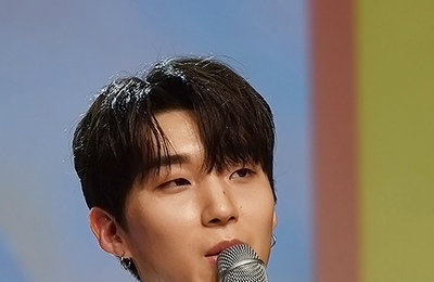 솔로 가수 문종업 "B.A.P 멤버들 응원 많이 해줘, 더 열심히 해야겠다고 생각"