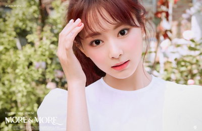 트와이스 쯔위, 만개한 걸그룹 대표 비주얼 '인형 미모'