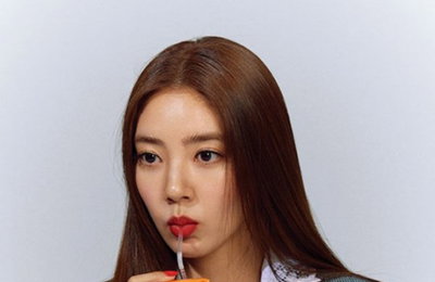손담비 화보 공개, "엉뚱+발랄 매력 담아"