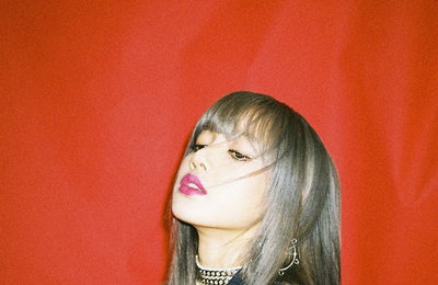 YG "블랙핑크 리사, 전 매니저에 사기 피해" 당해...