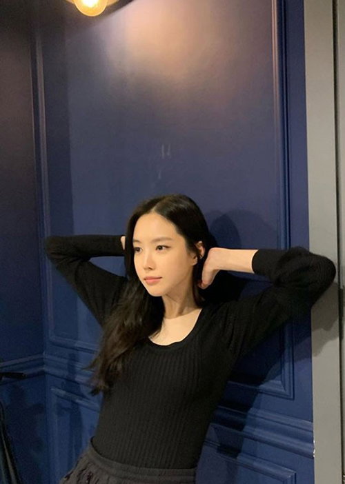 손나은