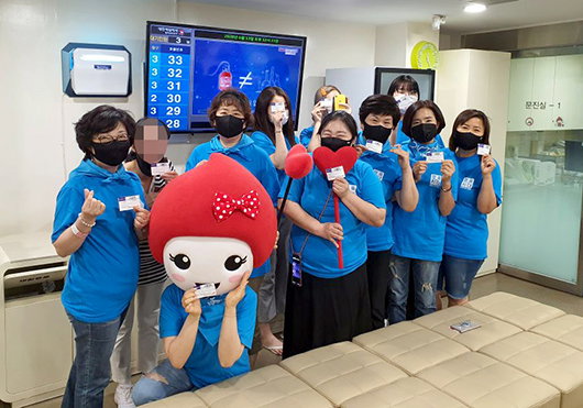 [사진]가수 임영웅 팬클럽 '영웅시대' 광주&middot;전남응원방 제공