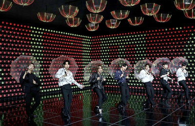 75만명 본 BTS 온라인 콘서트…"세계 최대 규모 유료공연"